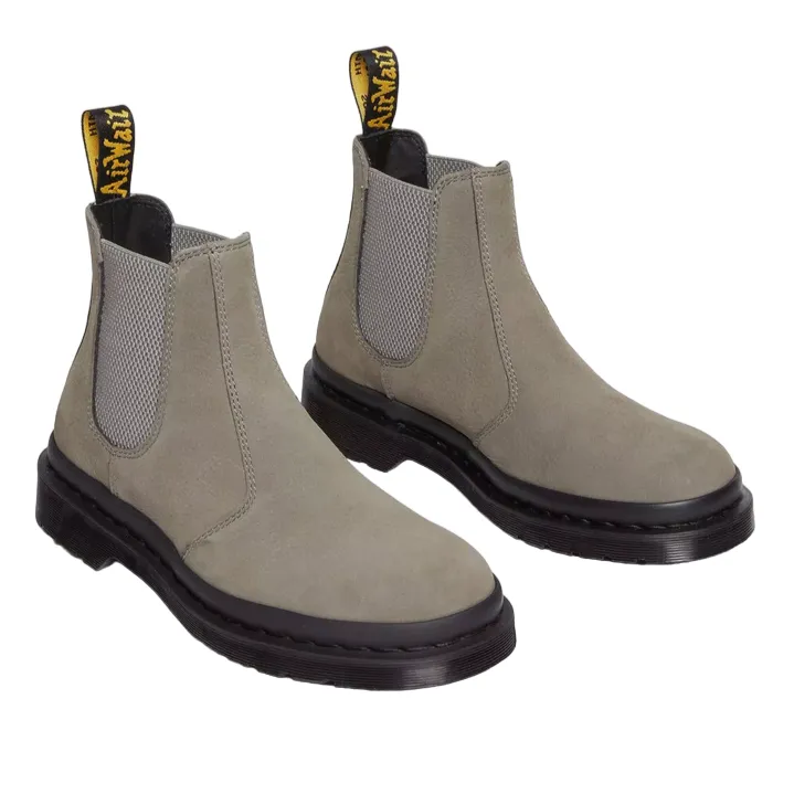 Dr. Martens Chelsea boot 2976 in worked nubuck 31130059 nickel gray