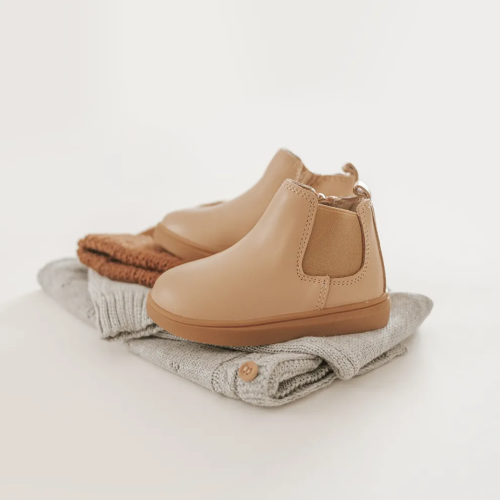 Hard Sole Chelsea Boot Honey