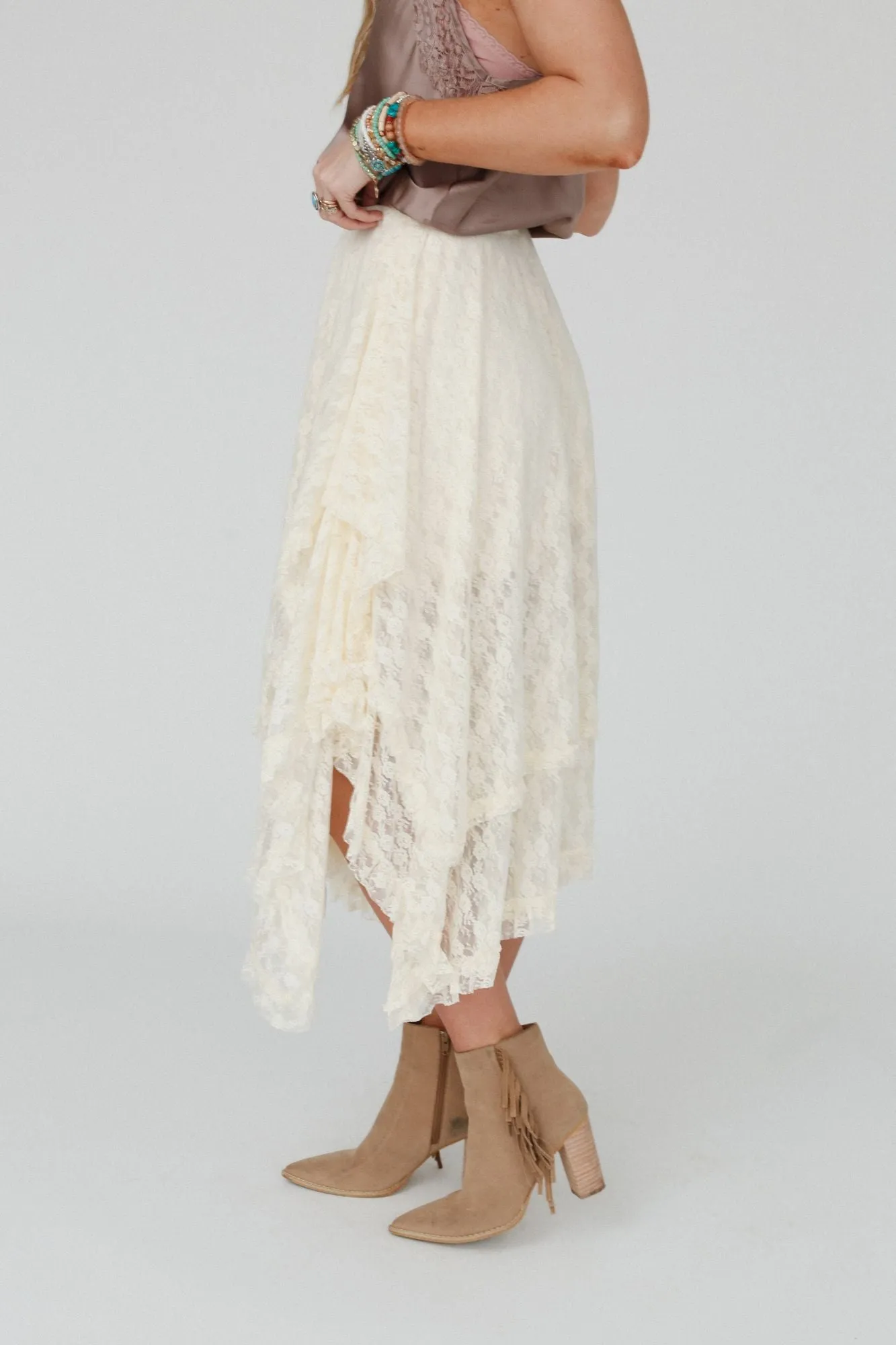 Meadow Daydreams Floral Lace Skirt - Cream